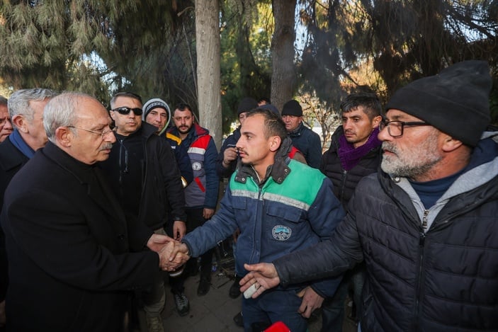 CHP Genel Başkanı Kemal Kılıçdaroğlu Osmaniyeli depremzedeleri ziyaret etti