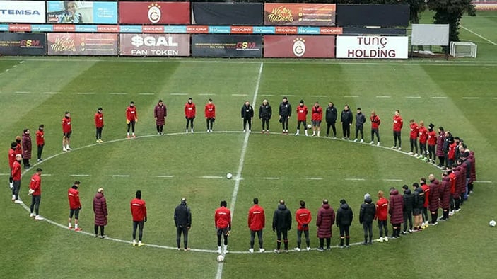 Galatasaray'dan saygı duruşu