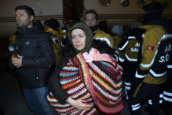 Kahramanmaraş'taki depremzede 16 bebek, Ankara'ya getirilerek koruma altına alındı