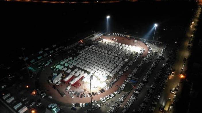 Adıyaman'da depremzedeler için çadırlar kuruldu