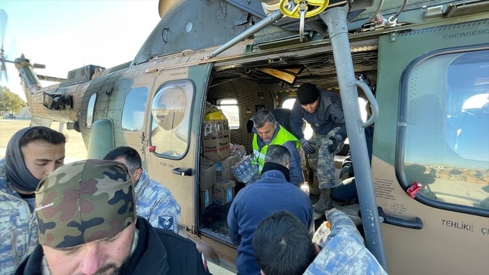 İncirlik Üssü'nden yardım malzemesi sevkiyatı sürüyor