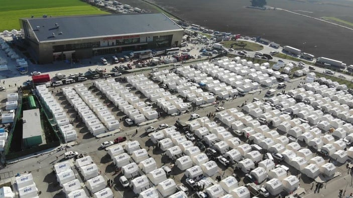 Hatay'da kurulan çadır kent ve yardım merkezi havadan görüntülendi