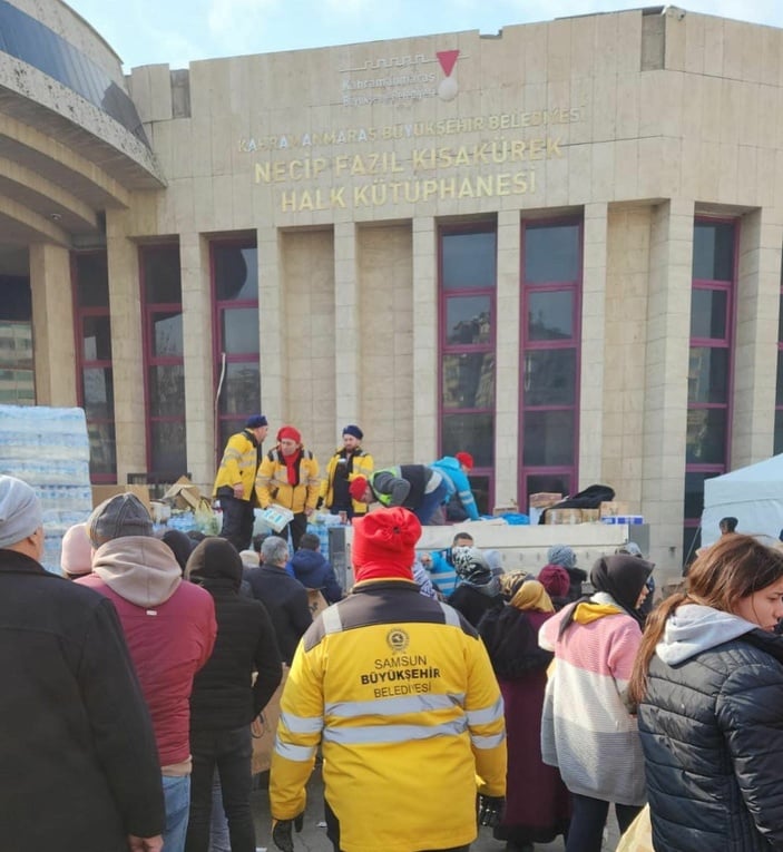 AK Partili 807 belediye, afet bölgelerinde