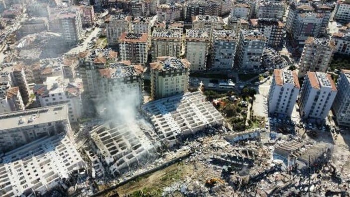 Hatay’da depremle yıkılan Rönesans Rezidans’ın müteahhitlerinden biri yakalandı