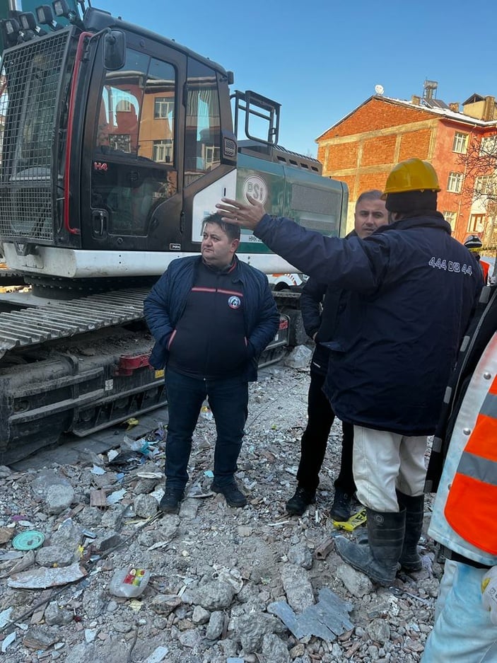 Genel Maden İşçileri Sendikası Başkanı Hakan Yeşil: Madencilerimiz cansiparene mücadele veriyor