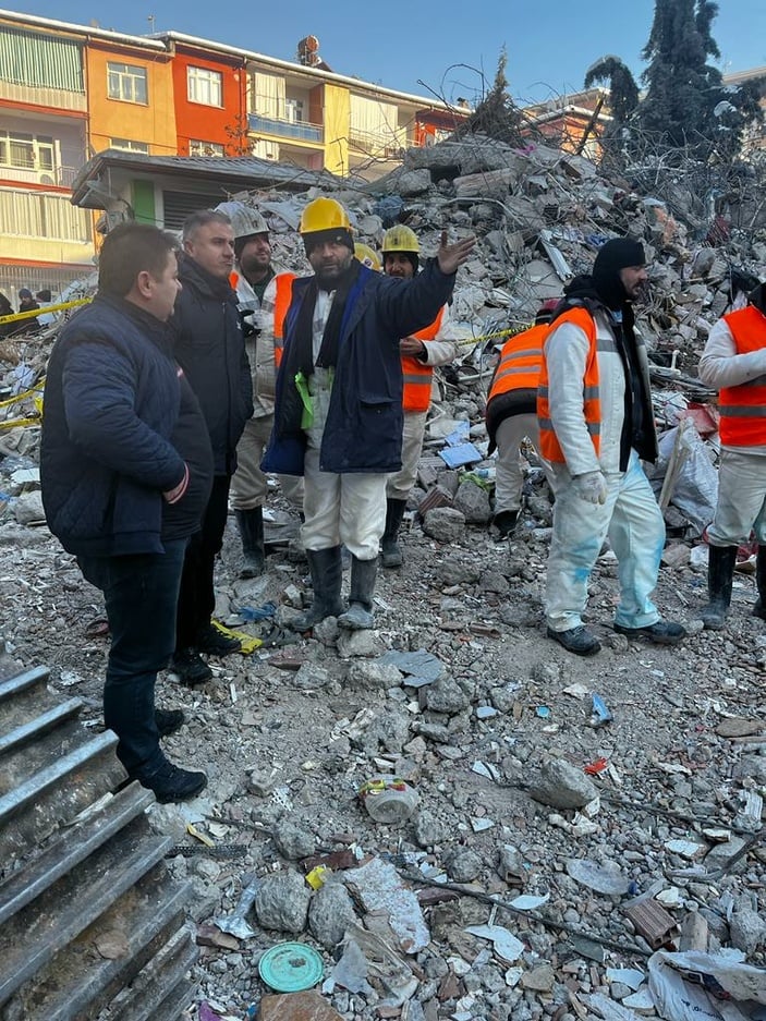 Genel Maden İşçileri Sendikası Başkanı Hakan Yeşil: Madencilerimiz cansiparene mücadele veriyor