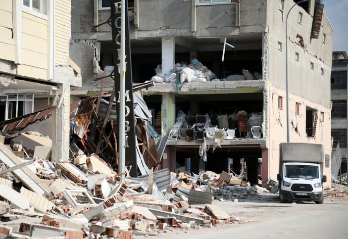 Antakya Sanayi Sitesi, depremde harabeye döndü #9