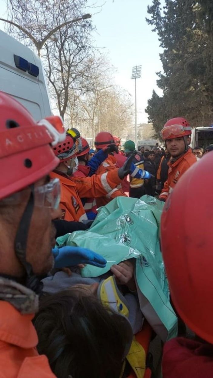 Felaketin 6'ncı gününde mucize kurtuluşlar