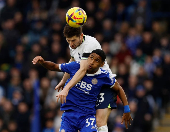 Leicester City, Tottenham'ı farklı yendi