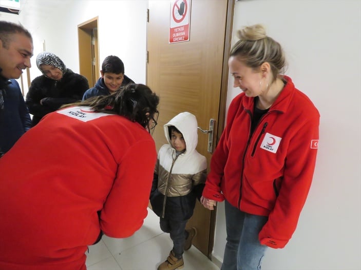 Depremzedelerin konaklama ihtiyaçları karşılanıyor