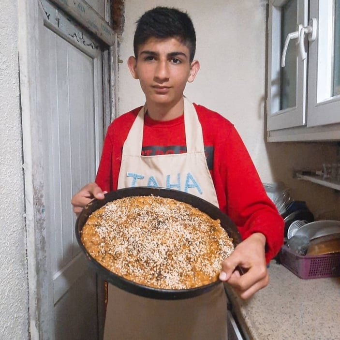 Enkazdaki Fenomen Taha Duymaz hakkında skandal iddialar! Ünlü isimler ve ailesinden açıklamalar...