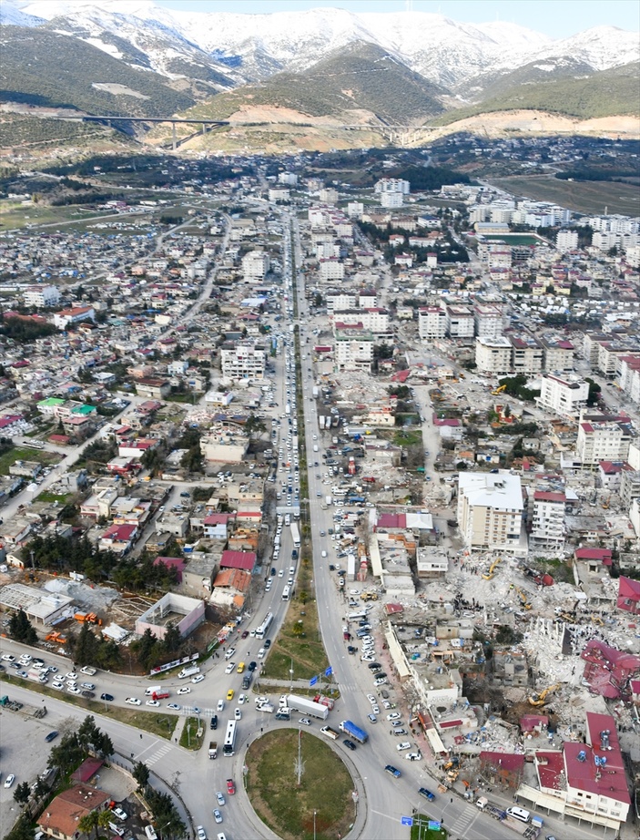 Depremin vurduğu Nurdağı ilçesi tamamen yıkılacak