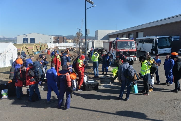 Rusya'ya ait arama kurtarma ekibi Kahramanmaraş'tan ayrıldı