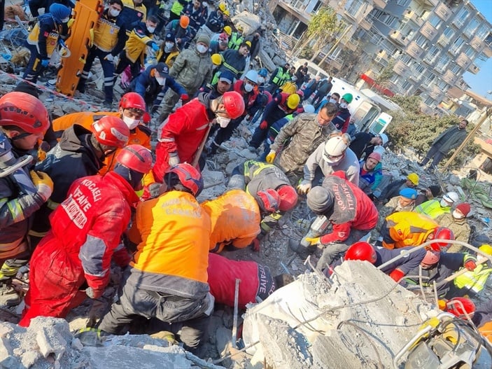 Kahramanmaraş depreminin zarar verdiği ilçelerdeki hasar tespitleri yapıldı