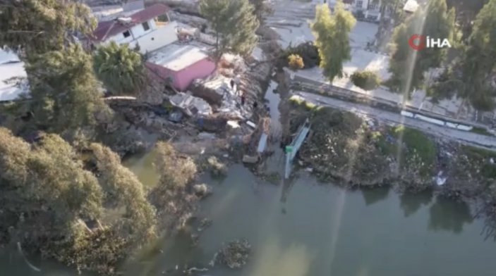 Hatay'da fay hattının geçtiği köy bu hale geldi