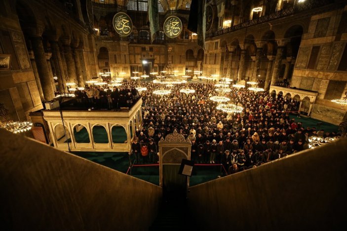 Ayasofya Camii'nde Miraç Kandili idrak edildi