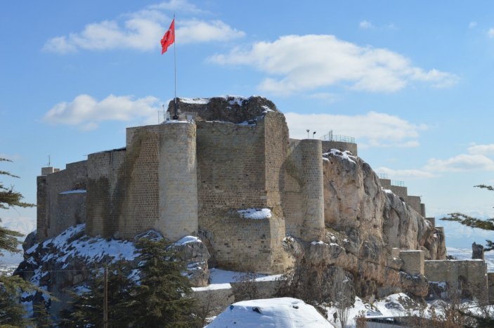 Depremde, Harput Ulu Camii'nin eğri minaresi yıkılmadı #8