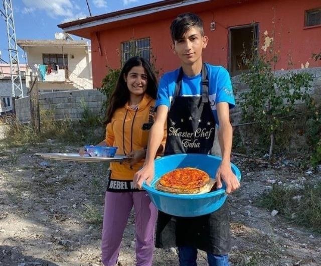 Taha Duymaz'ın mezarına giden kardeşi yürekleri dağladı! 