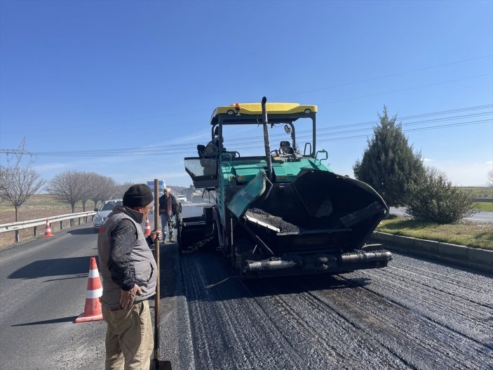 Kahramanmaraş'ta depremde hasar gören kara yolları onarılıyor