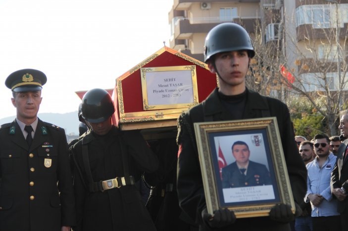 İzmir'de şehide yürekleri yakan veda