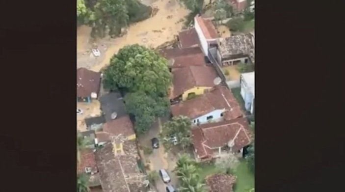 Brezilya'da sel ve toprak kayması sonucu ölü sayısı 48'e yükseldi