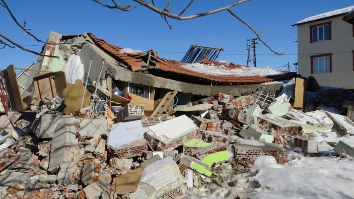 Malatya'da ilk depremden kurtulan