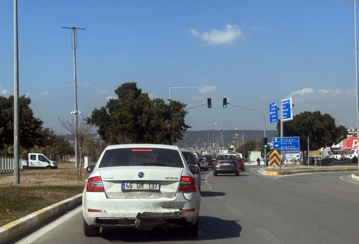 Antalya'da trafikte, savaş ve deprem sonrası plaka çeşitliliği #5