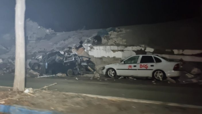 Elbistan hayalet şehre dönüştü! Yıkım gece vakti görüntülendi