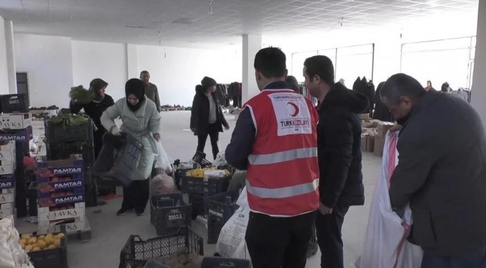 Elbistan'da depreme yakalanan Osman Doğan, devletin her an yanlarında olduğunu söyledi