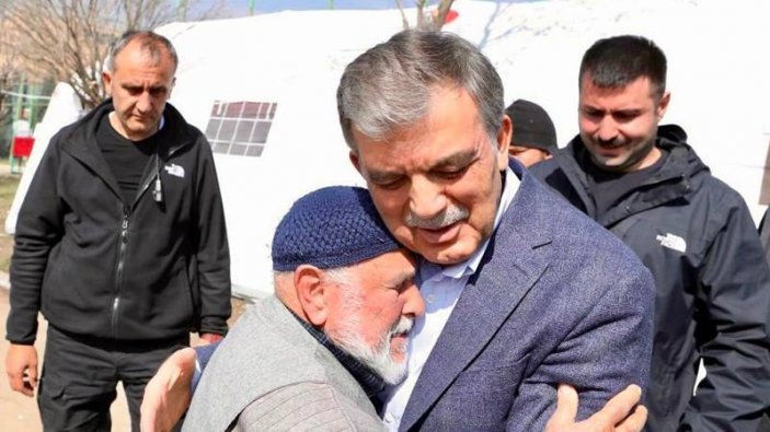 Abdullah Gül deprem bölgesinde: Yaralarımızı hep birlikte saracağız