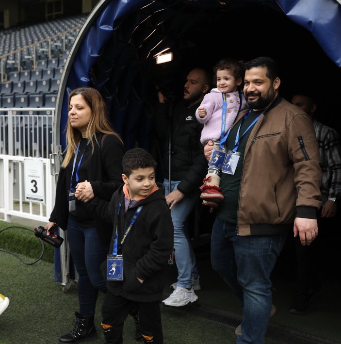 Fenerbahçe, depremzede Kuzey'i statta ağırladı