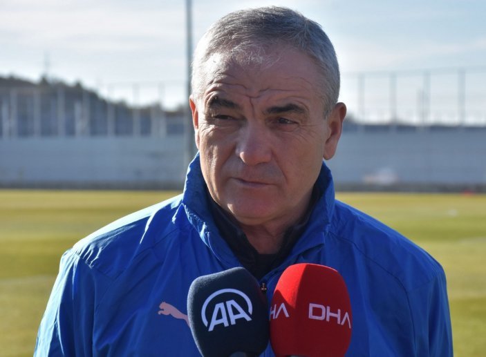 Rıza Çalımbay: Deprem olayından sonra futbol konuşmak çok zor