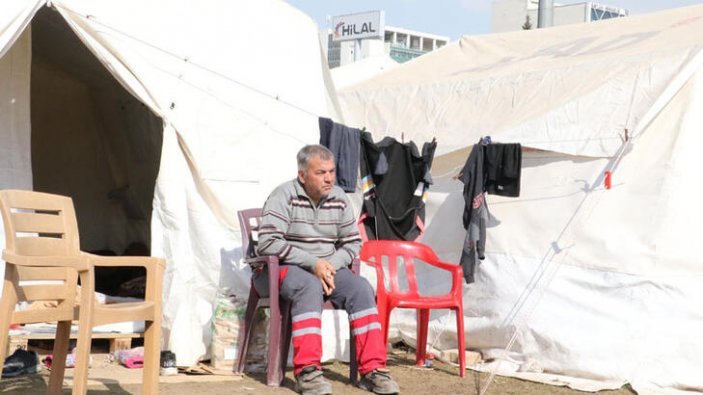 Depremde tüm ailesini kaybetti: İçim içim ağlıyoruz