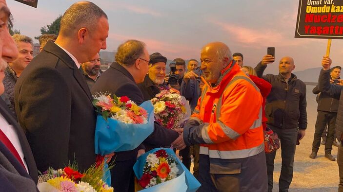 Görevleri biten madenciler Zonguldak'a döndü