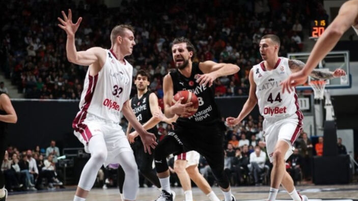 A Milli Erkek Basketbol Takımı, Letonya'ya yenildi