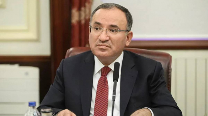 Bekir Bozdağ: Depremzedelerimizin tüm ihtiyaçları karşılandı