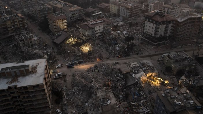 Deprem bölgesinde 8 bin 550 artçı meydana geldi