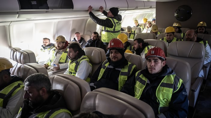 Madenciler, Cumhurbaşkanlığına ait özel uçakla deprem bölgesine taşınıyor