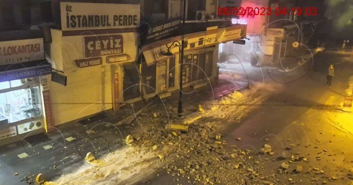 Malatya'da asrın felaketinin ilk anları polis telsizine yansıdı