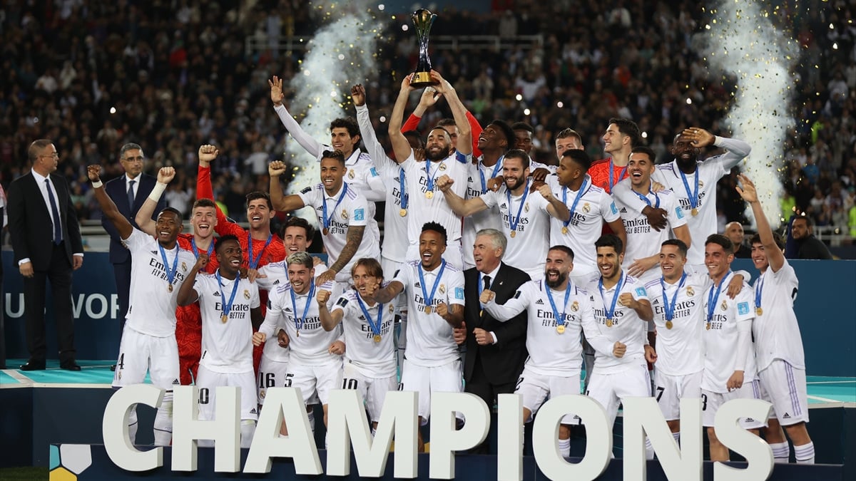 dunya-kulupler-kupasinda-sampiyon-real-madrid_8156c185.jpg