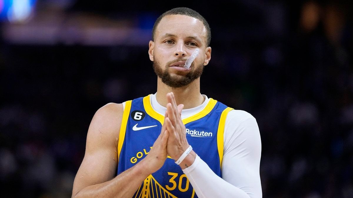 stephen-curry-1-hafta-daha-oynayamayacak_7505c241.jpg