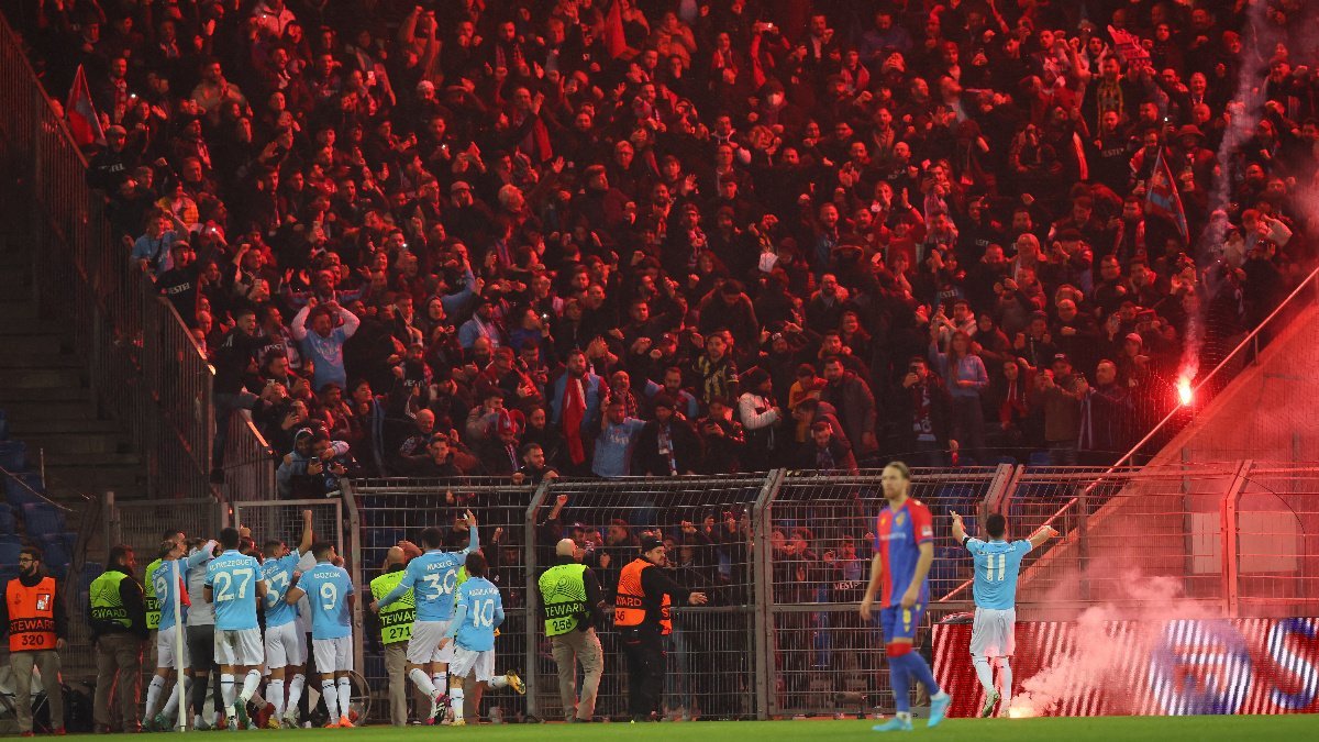 trabzonspor-taraftarlarina-tesekkur-etti_8bee4187.jpg