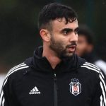 Ghezzal ısınmada sakatlanınca ilk 11'den çıkartıldı