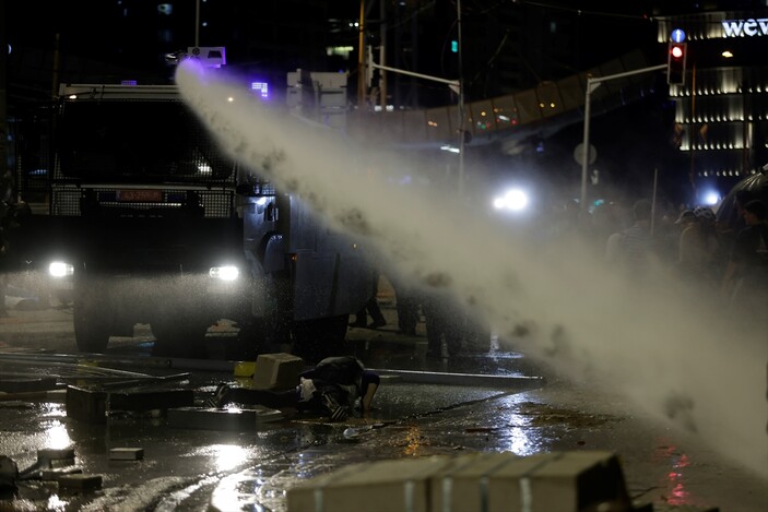 İsrail polisinden protestoculara sert müdahale