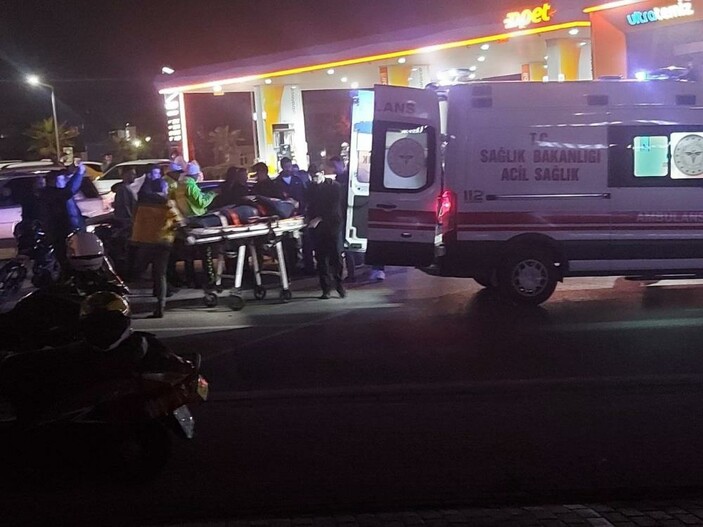 Kocaeli'de U dönüşü yapan motosiklet kazaya karıştı: 1 yaralı