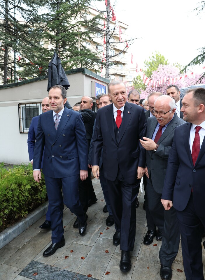 Cumhurbaşkanı Erdoğan'dan Yeniden Refah Partisi'ne ziyaret