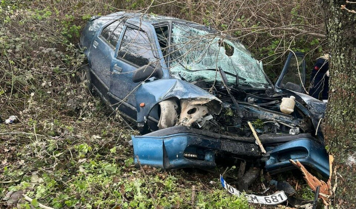 Balıkesir’de trafik kazası: 2 kişi hayatını kaybetti #3