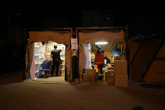 Depremzedelerden, 'Hatay’daki sağlık hizmetlerinden memnun musunuz' sorusuna yanıt