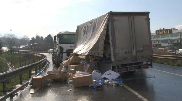 Sancaktepe'de beton mikseri ile kamyonet kafa kafaya çarpıştı: 1 ölü