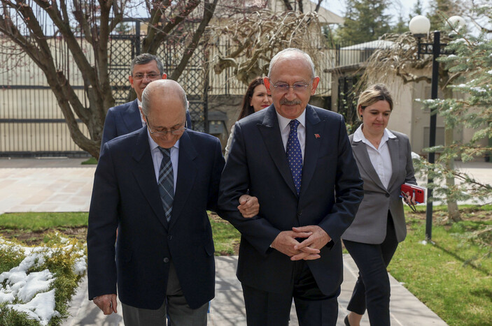 Kemal Kılıçdaroğlu'ndan sürpriz ziyaret: 10. Cumhurbaşkanı Ahmet Necdet Sezer'i ziyaret etti